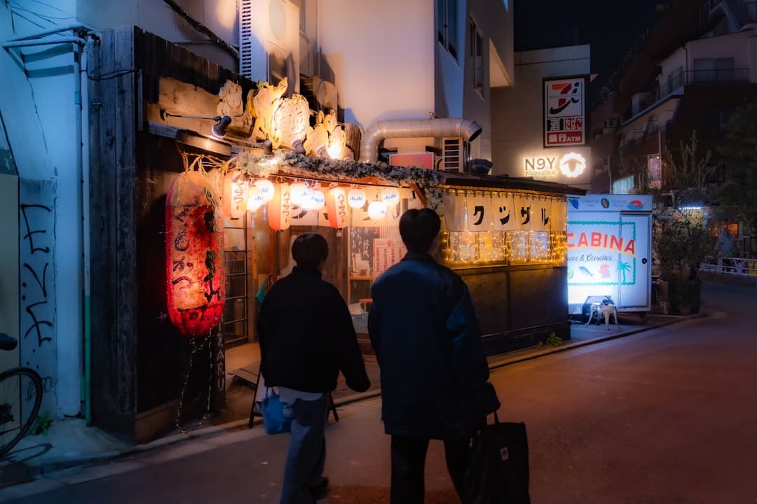 大瓜!美艳老板娘出轨18岁暑假工,聊天记录炸裂,称男生是永动机